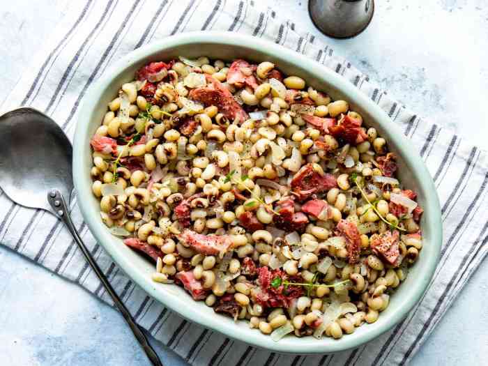 How to cook field peas southern style